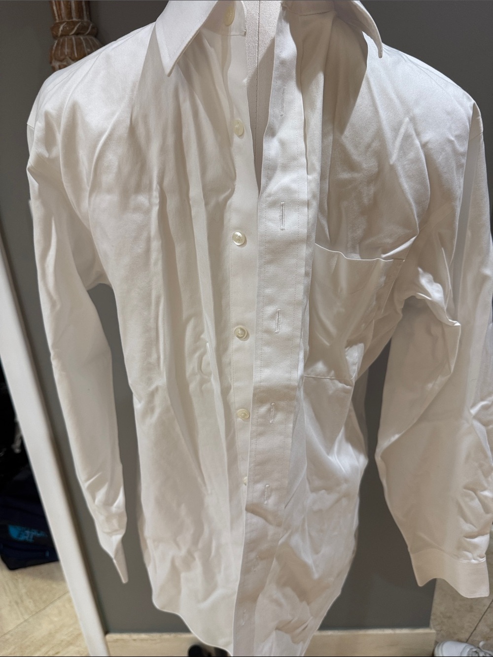 Classic Men's White Cotton Dress Shirt - Button-Down Collar